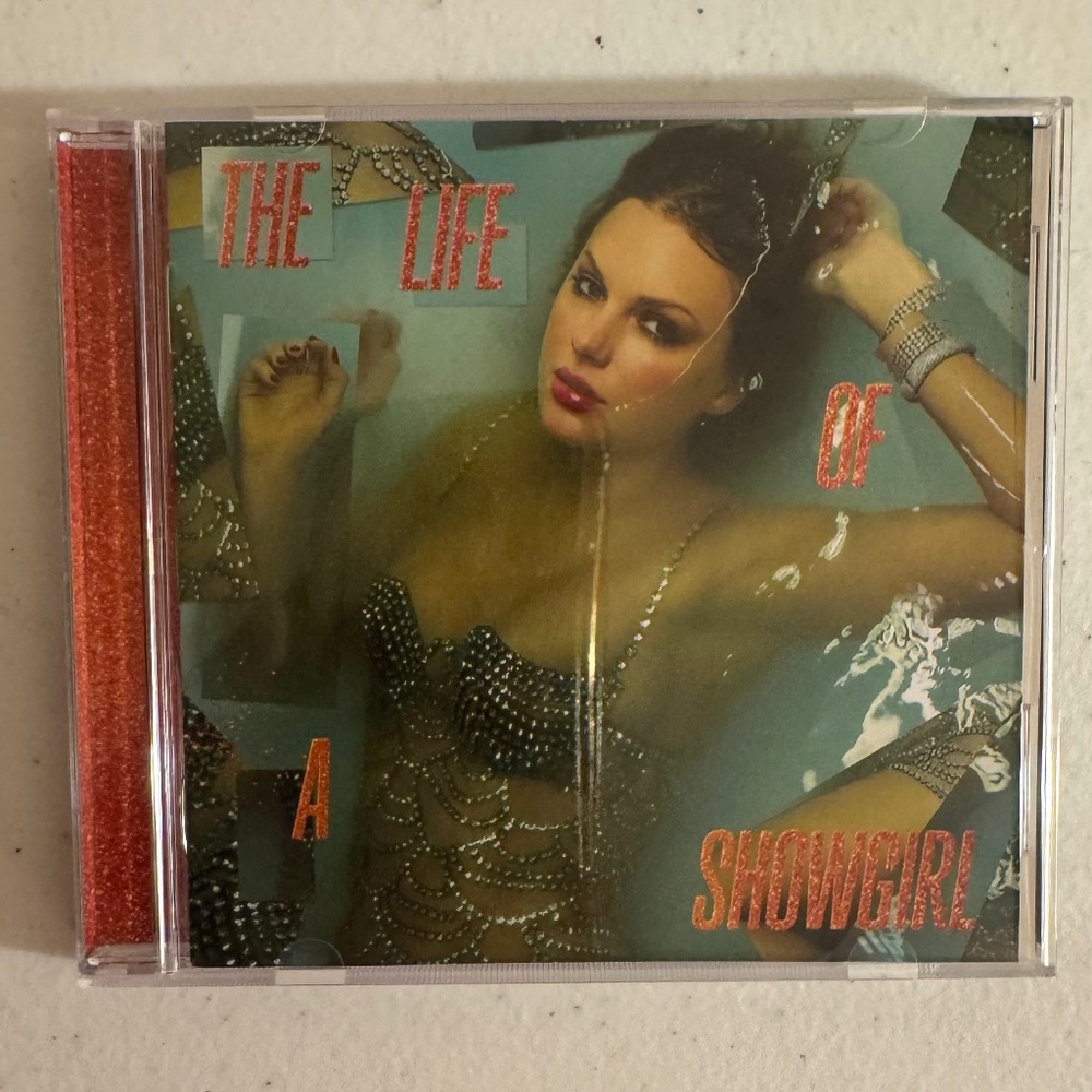 *SIGNED* The Life of a Showgirl Taylor Swift CD